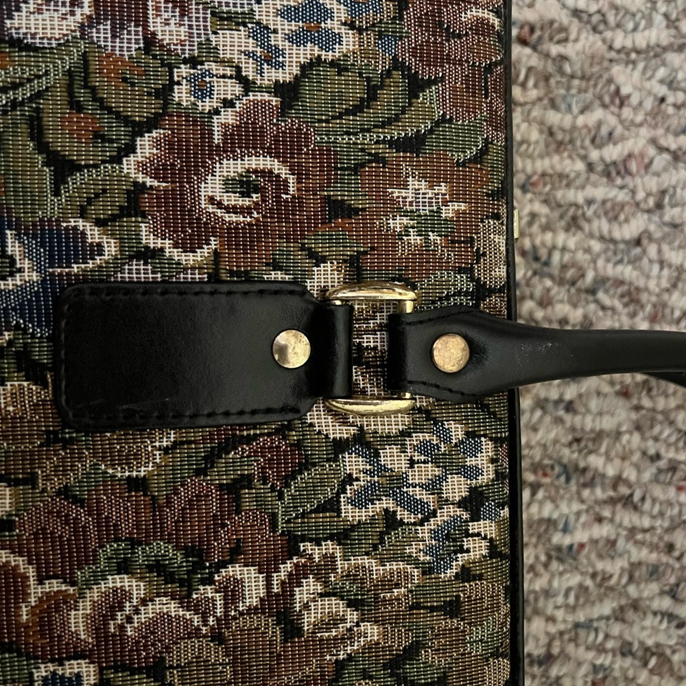 Floral attache case bag . 17.2” X 2.5” X 12.3” - Picture 11 of 16